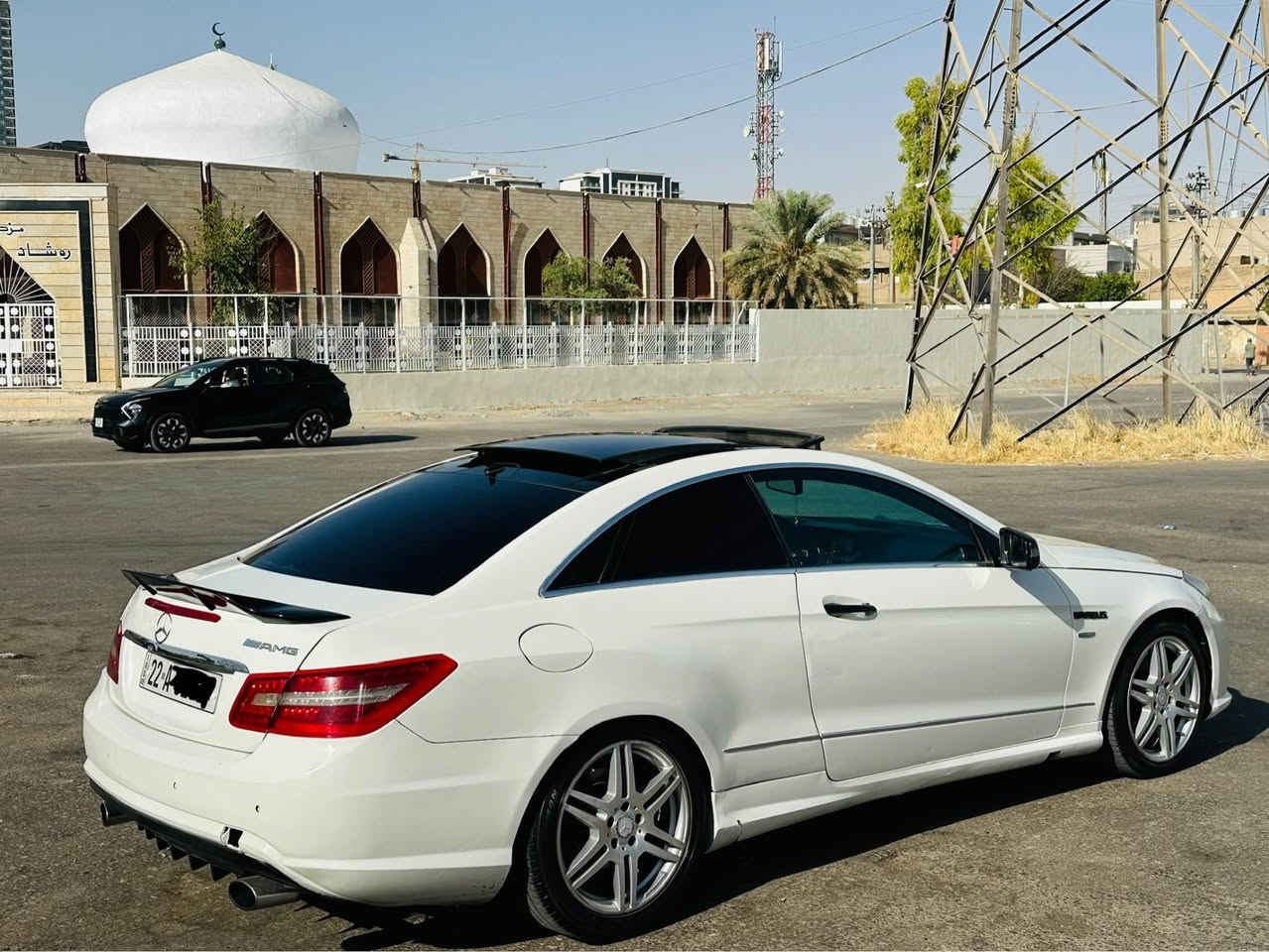 سلاو كرياري خوشةويست سةيارةكة بؤ فروشتن و گورينةوةية 

موديل ٢٠١٢
گير مةكينة بةشةرتة 
سةيارةكة فول مواسةفاتي شةريكةي هةوليرة
پانوراما 
رادار 
حةساسي پيش و پشت 
لايت موتةحةريكة واتة لايتي زيرةك 
مةكينة ٢٠ پاوةر تؤربو بةشةرت 
سةنةوي رةقةم هةموو شتيكي نوية 
تاية و ويلةكاني نوية تازة گوردراوة AMG
كوشينةكاني نةدراوة سپورتة 
كارةباياتي بةشةرتة 
ئاوينة كارةباي دةنوشتيتةوة 
برانةوة غةرگان بةشةرتة 
٢ جاملغي دواوة بوياغة لةگةل بستيك جاملغي پيشةوة ارباگي تةقيوة شانسي بةتانة نيةتي 
نرخةكةي ١١٨ وةرةقة مةجالةكي برايانة 
*********** Singapore
