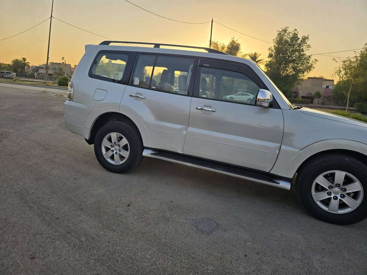 باجيرو حبتور فول مواصفات.خليجيه..موديل 2007.شكل العشره...الون ابيض ،صدفي ...مكينه 3000..
7..راكب ..كشنات جلد داخل لونين صاج واسود كشنات كهربائي 
مري شفط .تبريد 3قطع اشايربلمري .حساسات خلفيه .بعد بيه هواي مواصفات ..بيه 3قطع صبغ بدون دواخل والسونار موجود .
رقم بغداد الجديد هزه جديده بسمي ...
السعر(112$)والشراي يدلل...العنوان بغداد الكرخ شهداء السيديه قرب تقاطع درويش ..ولتفاصيل اكثر الاتصال على الرقم 
***********...علي تحياتي للجميع
