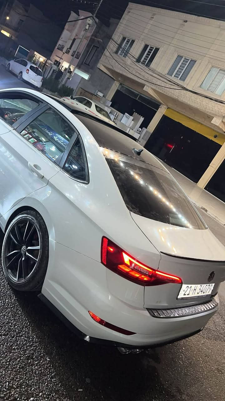 Jetta 2020 R line😍💣
کامل کامل جوانکاری هیچ نەقسەکی نییە ویلی Gli  ٤٠ ساڵەی لەسەرە ٤ تایەو ویلی نوێی لەسەرە لیدی ناوی لۆ داندرایە  دیفیوزەر لەفی سپۆرت کامل کامل جوانکاری مەسرەفەکی چاکی لێکرایە  ڕێک بە GLi  خۆی پشاندەدا شتەچی هەتا برێی خاوێن ٢ ڕۆژە پۆلیشم کردیە یەک دینار مەسرەفی تێدا نییە کوشین هیتەر هەر چواری سوکان هیتەر فول فول مواسفات  

73mile💣

رسمی سۆنەریشم دانایە ٢ پارچەو روبعەک بۆنیتی هەیە لەگەر هەندەک pdr  دیارە لە سۆنەرەکەی 

سعریشی ١٣٨$ وەرەقە معامەلەچی زۆر کەم  ئەگەر موشتەری تەلەفۆن بکە نامە مەنێرە ئاگام لێ نییە 
☎️***********
