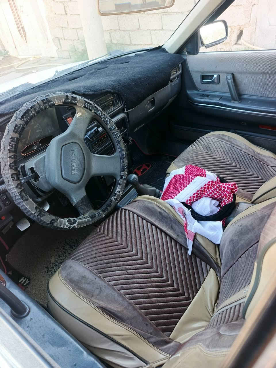 السلام عليكم سيارة مازده 626 /8بخ مكلف بالنشر
سيارة مكفولة وشرط التحويل گير محرك شرط ضررهاا جاملق الخلفي من جهة السايق السيارة خير من الله كهربائيات كلها شغالة تايرات جدد صدر جديد باتري جديد يرهم مراوس بسيارة احدث حسب القناعة للتفاصيل والسعر الاتصال ع صاحبها ‏‪***********‬‏
