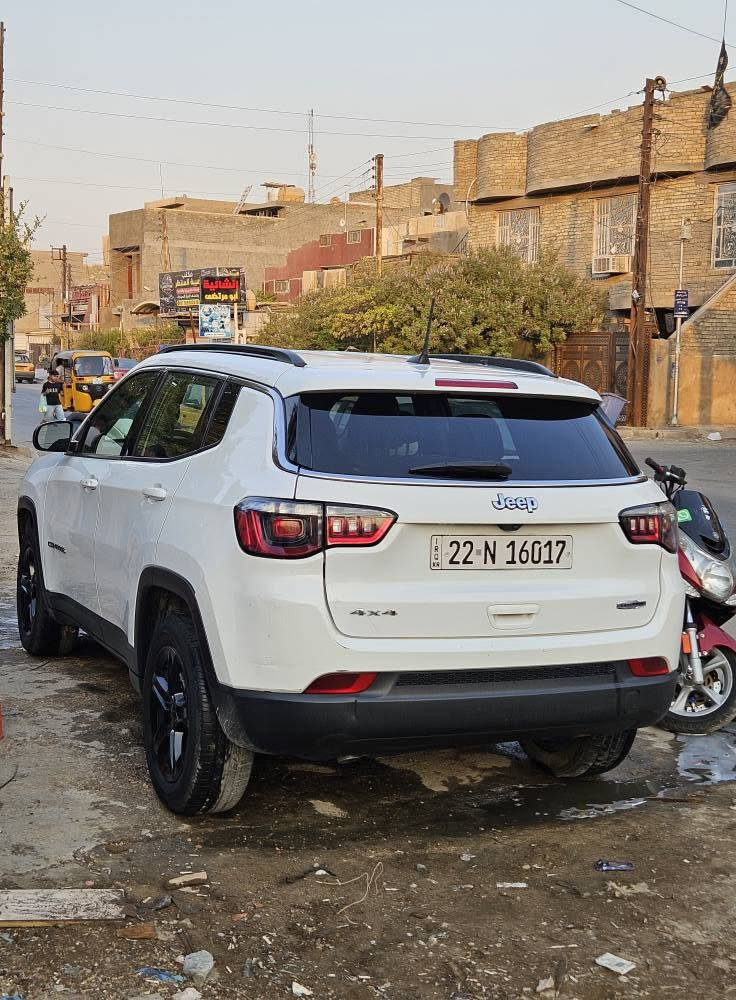 مرحبا اصدقائي بيع مستعجل بدون مراوس  جيب كومباس 2023 
حادثها جاملغ وبنيد شواصي سليمة صور الحادث موجودة
فول عدا البنوراما 
تحكم جهتين 
تبريد ثلج 
فور ويل 
مقاعد جلد مع كنتارا
محرك 2000 توربو 
دخول ذكي 
سستم صوت jbl
رادارات 360 
تحديد مسار و مثبت سرعة 
كامرة 360
شاشة كبيرة 
غرفتها جديدة جدا
نسبة نظافة الكشر 93%
ماشية 36 كيلو وليس ميل 
رقم مميز ❤️ 
شرط التحويل والوكالة والغرامات 
تايرات جدد صدر جديد كفالة عامة من كلشي بدون مصرف الف دينار السعر 145 قفل  مكانها بغداد شعب شارع الصحة *********** بغداد, العراق
