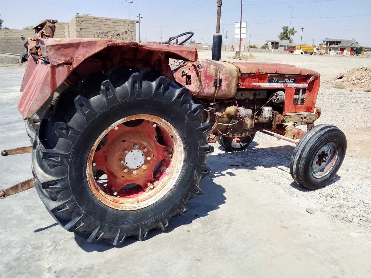 السلام عليكم عنتر للبيع محرك 60بالشرط محرك كير اكسل تخم تاير بيهه بريك 2800بيهه مجال للاستفسار *********** سليمان بيك طوز خورماتو
