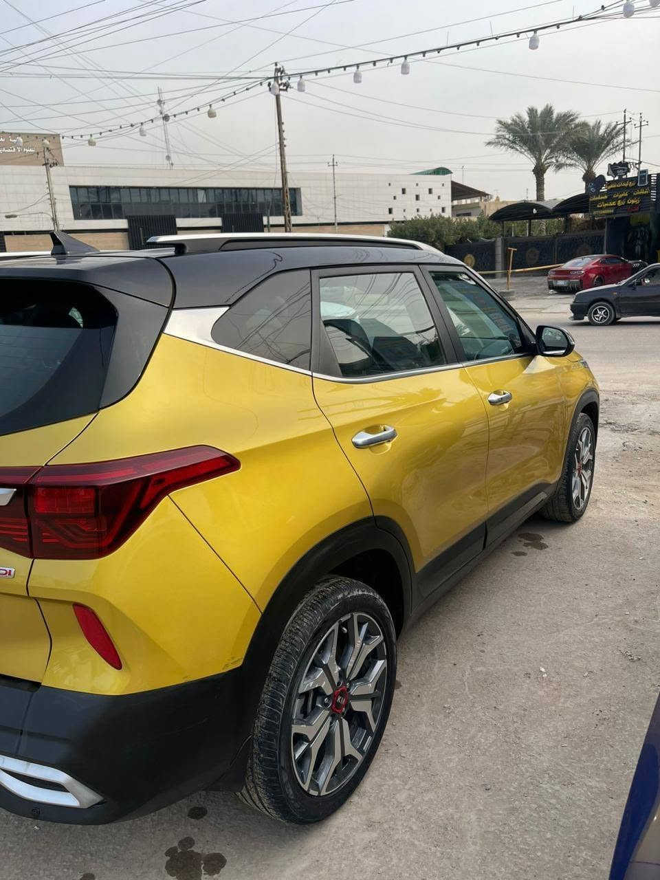 كيا سلتوز فئة (SX) 2021 وارد امريكي 

اللون ذهبي 
محرك 1600 تيربو
رقم اربيل 
السياره ماشيه ٥٥ الف ميل
حادث السياره سرقة البنيد والجاملغ تعديل فقط
مواصفات: 
فول عدا الفتحه والمري الكهربائية 
بصمة تشغيل
بصمة دخول ابواب
تشغيل عن بعد
رادار محيطي
كامره دواره
شاشه متصله
ثلاث انظمة قياده
تبريد شاشه
الكشنات جلد + تدفئه
تدفئة استيرن
تحديد مسار
سياقه ذاتية
قطعتين تبريد
اشاير بالمري
تثبيت سرعه
تحكم استيرن
مانع انزلاق
نظام المنحدرات.....  وبعد بيه مواصفات
مكان السياره : بغداد
السعر ١٣٣ وبيها مجال ان شاء لله 
رقم صاحب السياره *********** بغداد, العراق
