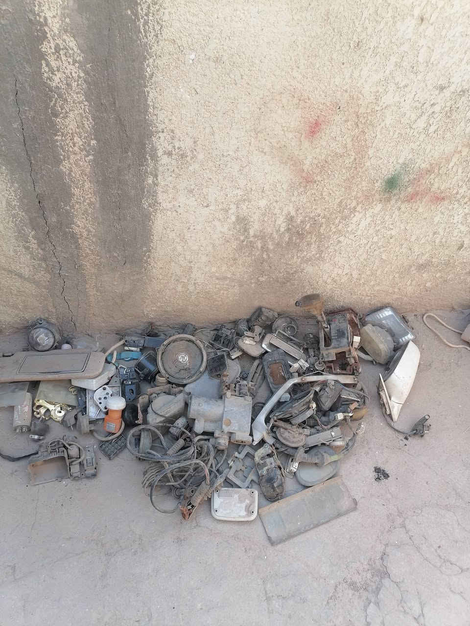 قطع غيار • وصف ناقص