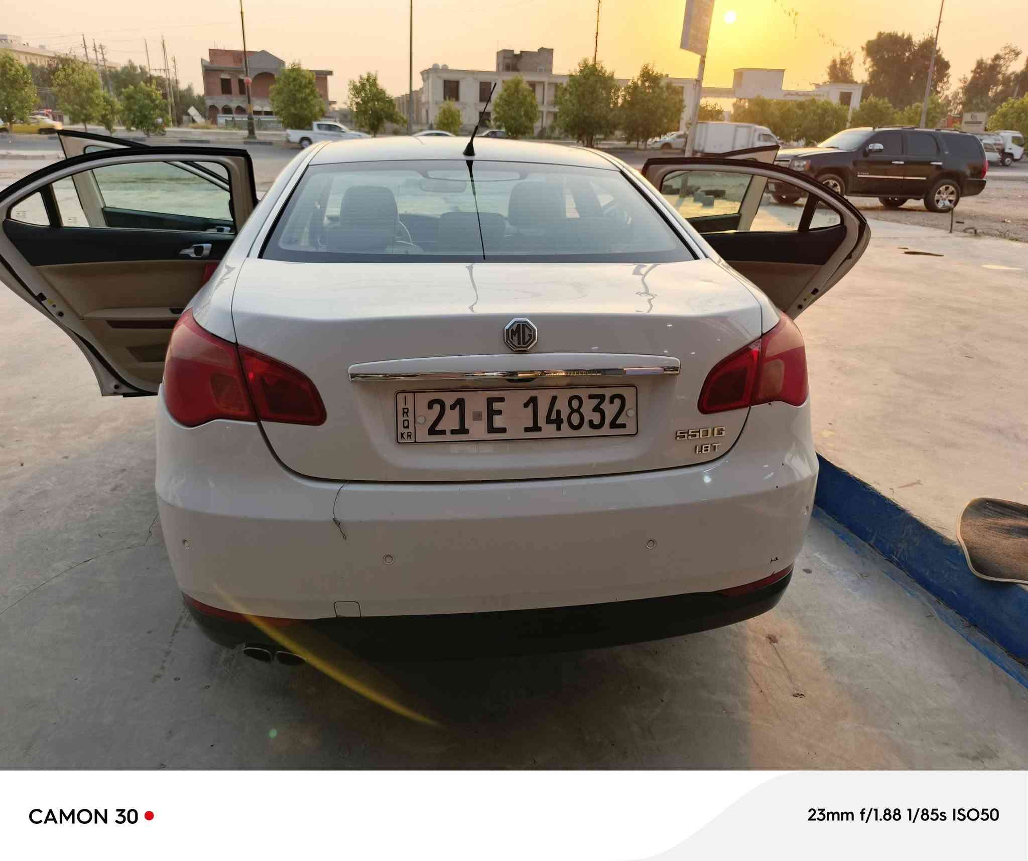 سلام عليكم
 MG بيع ومراوس
موديل 12 فول مواصفات
بدون صبغ رقم إنكليزي
السعر 53 وبيها مجال
***********
