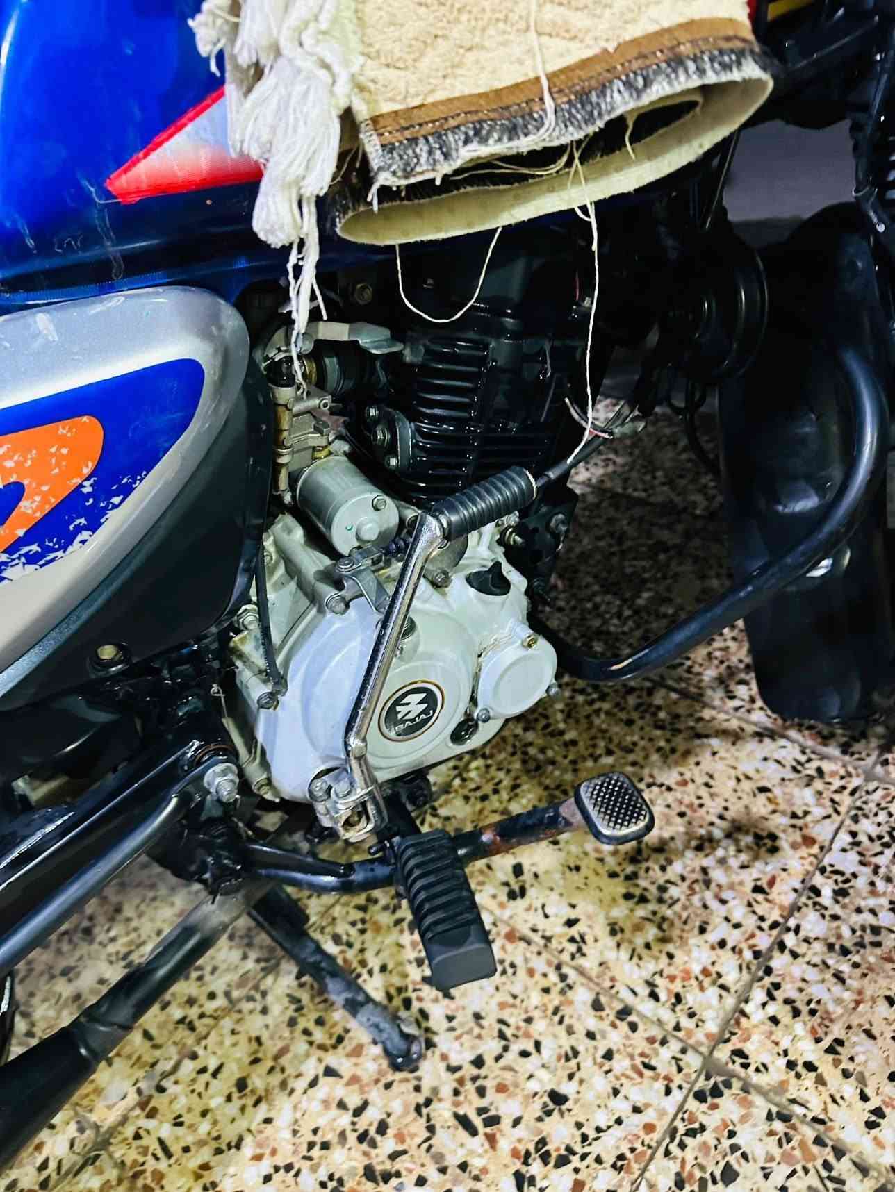 وراق صوليات شرط الترقيم ٧ وصل مصطفى موجوده
بوكسر مديل 23 نازله 24
دراجة زيرو تخبل مكينه نظافته 100٪ كلش خرس
ماشيه 29الف حقيقي لاتنقيص ولاتبخير 
دراجه ستخدام شخصي
تانكي جارد شويه مكاني
 شهداء العبيدي ***********
