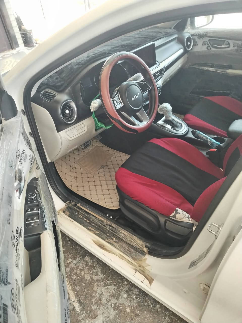 سيراتو ٢٣ البيع فول موصفات ***********
