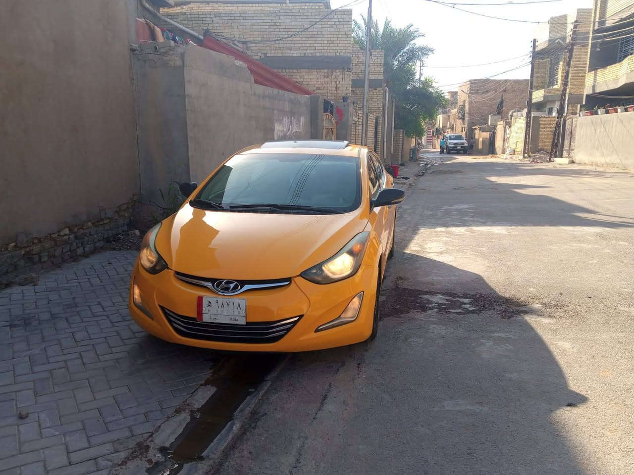 سلا عليكم شباب سياره جديده وحلوه وخير من الله حداديه جديده موديل 16سعره 110مكاني بغداد رشاد اني مكلف بلنشر هذه رقم صاحب سيارهخ***********

