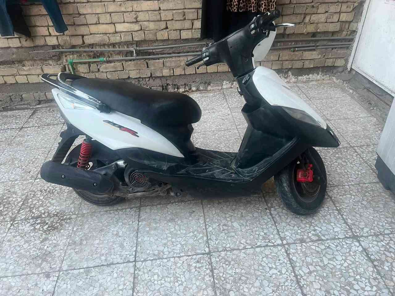 ثعلب • ١٤٠ • بغداد