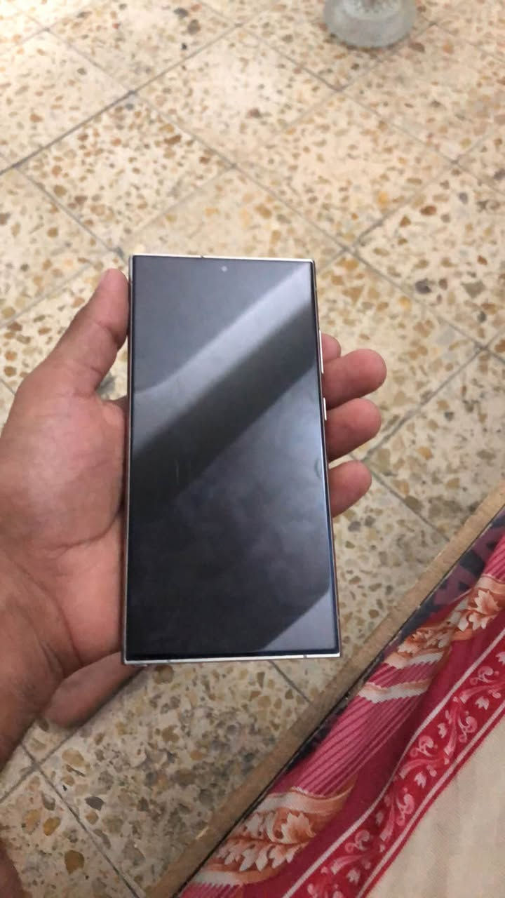 الترا 24ذاكره 512 شرق اوصط الجهاز مكفول خطين  السعر 925 الف ***********
