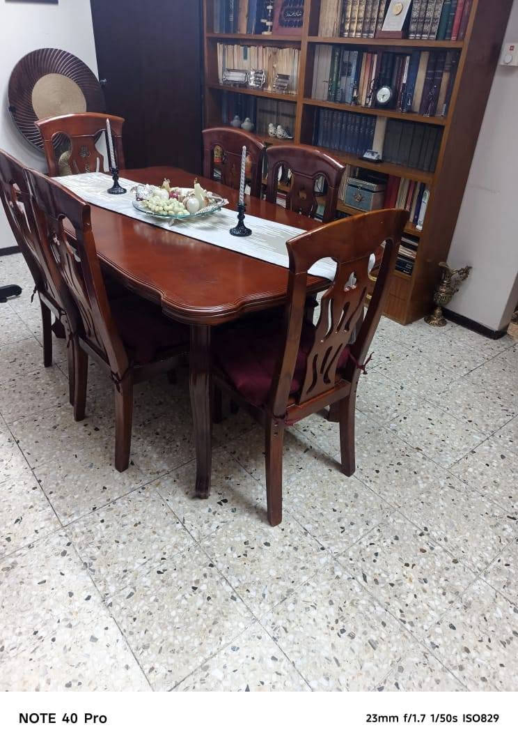 ميز طعام ويا 6 كراسي للبيع صاج قوي عضم عاج شراي يدخل خاص يدلل ع سعر

نص مكتوب في الصور:
- NOTE 40 Pro 23mm f/1.7 1/50s ISO595
- NOTE 40 Pro
- 23mm f/1.7 1/50s ISO757
- NOTE 40 Pro 23mm f/1.7 1/50s ISO697
- NOTE 40 Pro 23mm f/1.7 1/50s ISO829