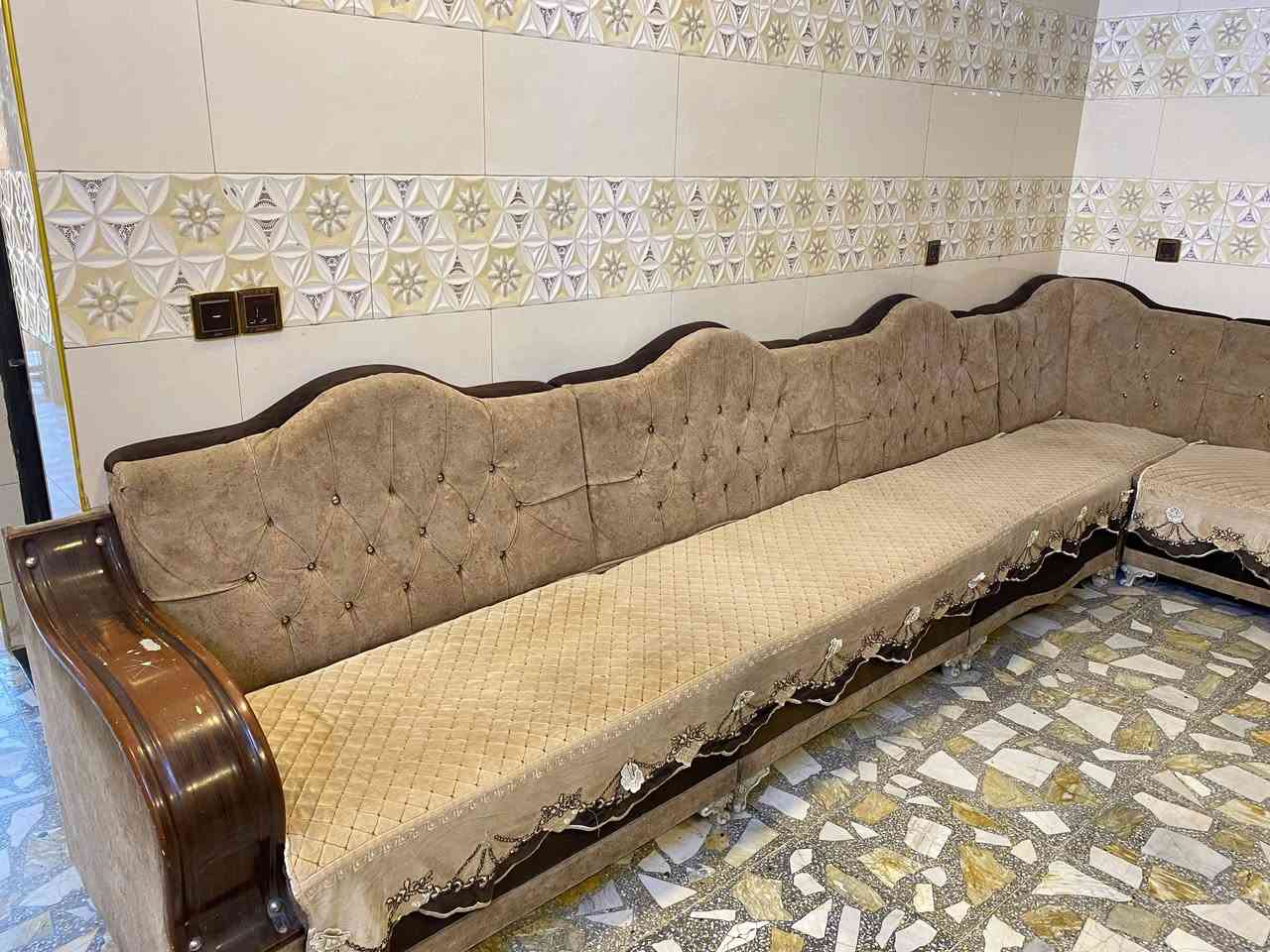 للبيع ديوان بي ضرار قليل مكان مدينه الصدر السعر 100 لرقم ***********

