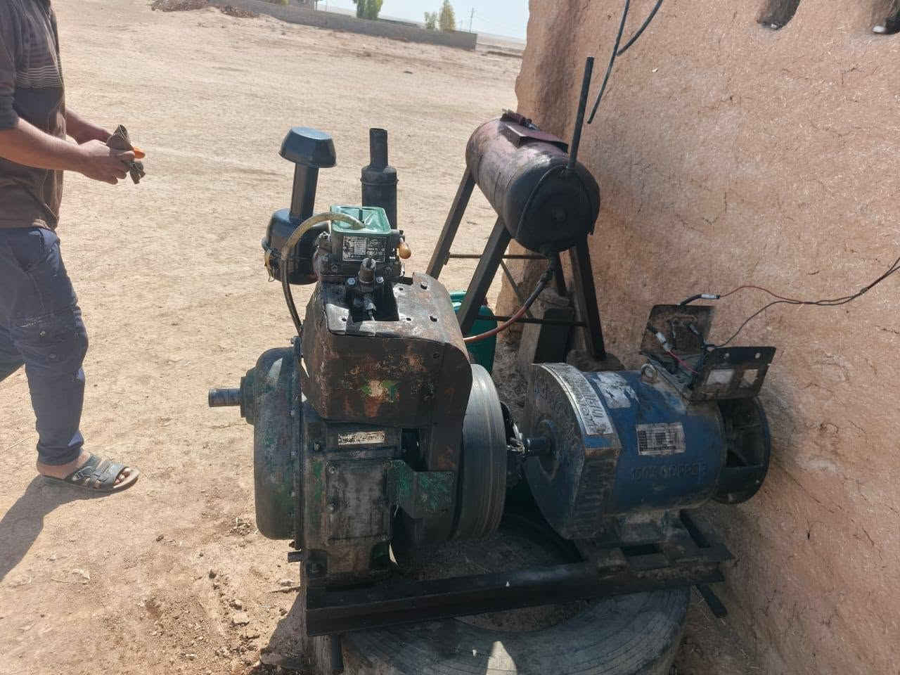 مولده بتر للبيع شرط نظافه وتشغيل جنيتر حجم كبير توليد أقل شي 20امبير  شرط تشغيل وتوليد العنوان موصل ناحيه المحلبيه قريه اغزيل الكبير***********
