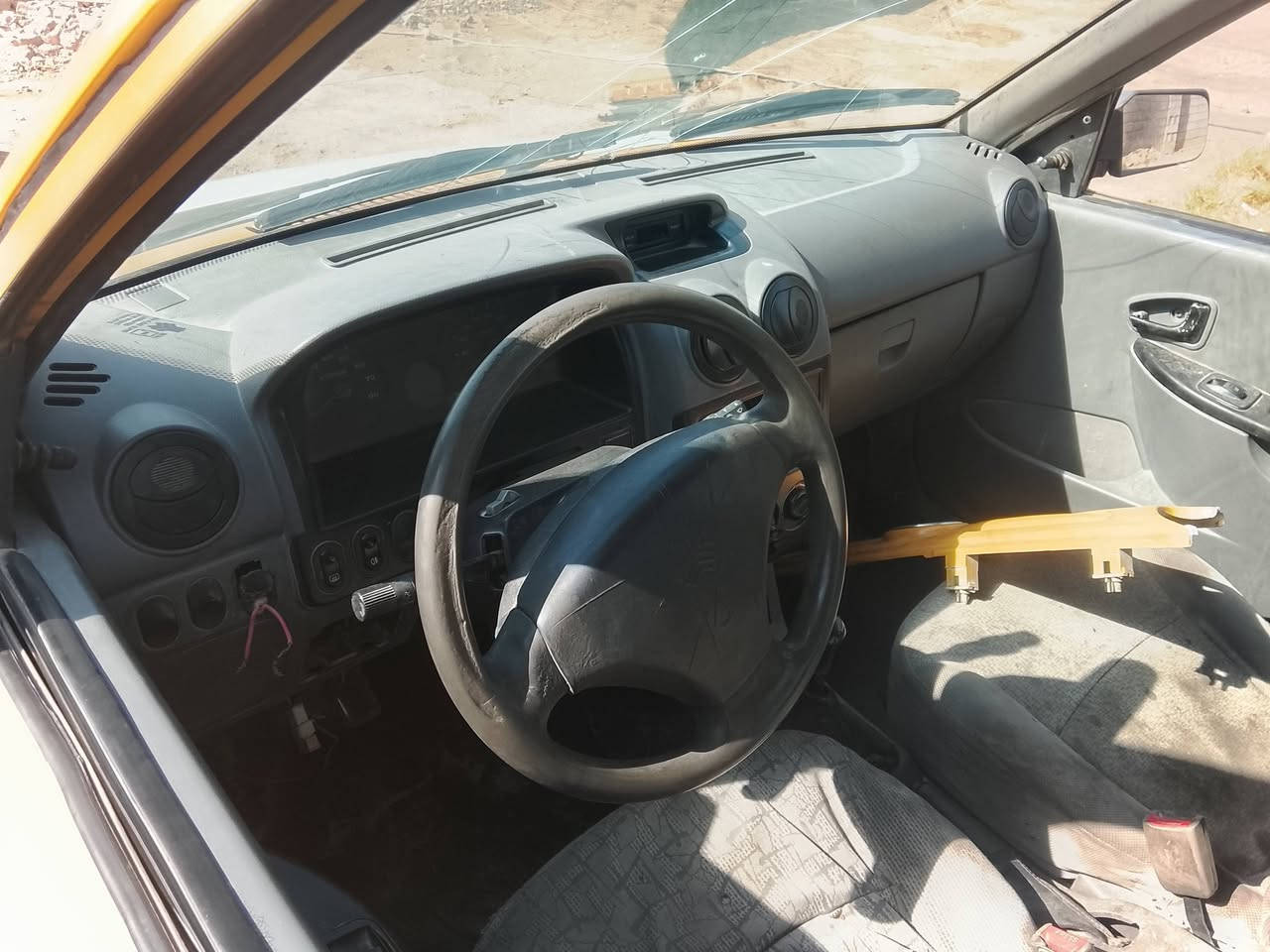 موديل 16 بيها صبغ ابيع مصبوغه عام كير مكينه صدر تمام شاصي واحد بي فطر عليها غرامه تقريبن 300الف تحويل مباشر السعر 15 مكان السياره بغداد جسر ديالى الجديد تقاطع النهروان ***********
