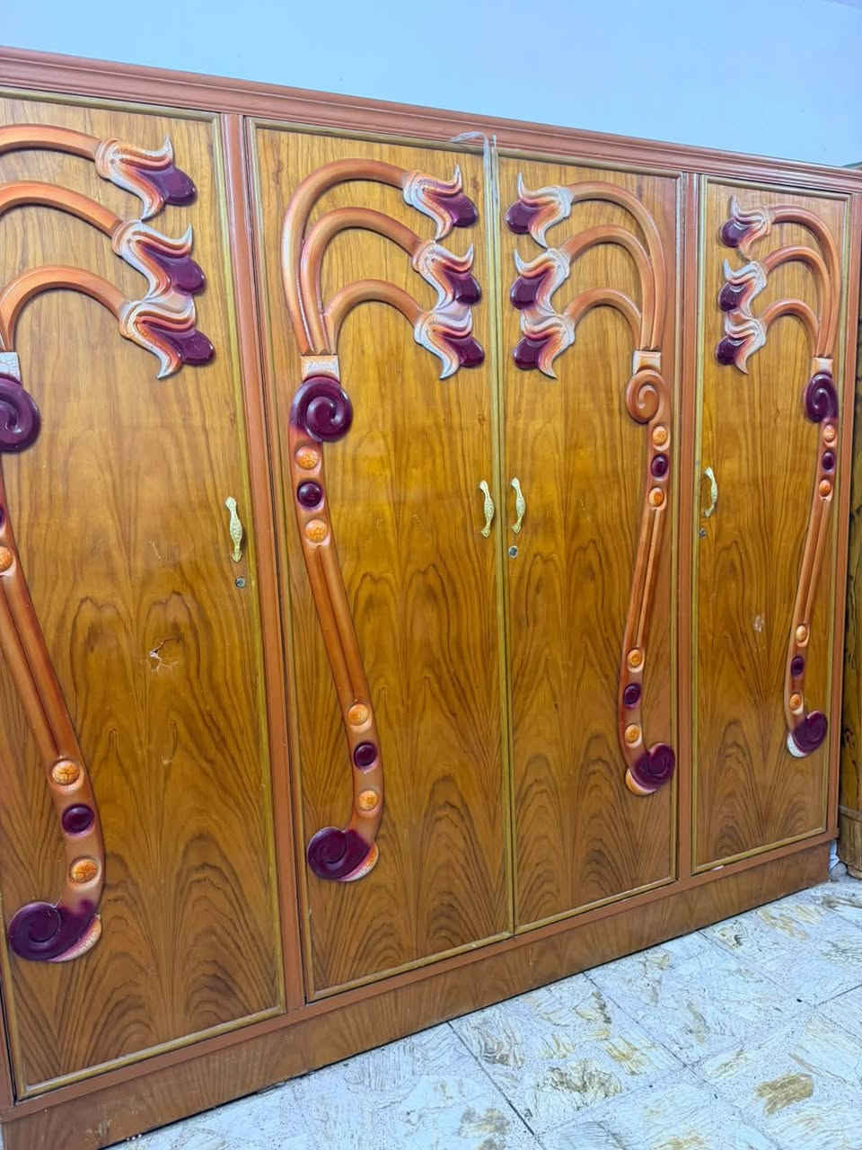 غراض بيت كامل للبيع وبسعر مناسب للاستفسار ***********
