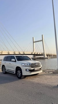 لاندكروز V8 • ٢٠١٧ • رقم اربيل
