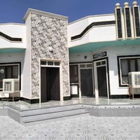 بيت للبيع • شارع المطار