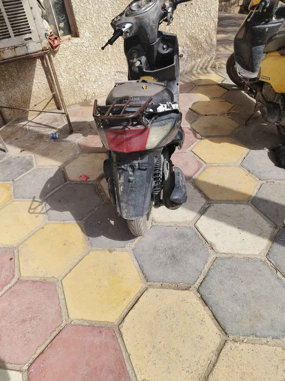 سلام عليكم مرخصت مدير الكروب دراجه سكنز فحل للبيع نكره سلف هندر شغال محرك ما مفتوح دراجه كلش نضيفه بس كفرهه شويه تعبان مكاني بغداد حي تراث قرب تقاطع درويش وهاذ رقمي *********** سعر ٤٠٠ وبيهه مجال قليل
