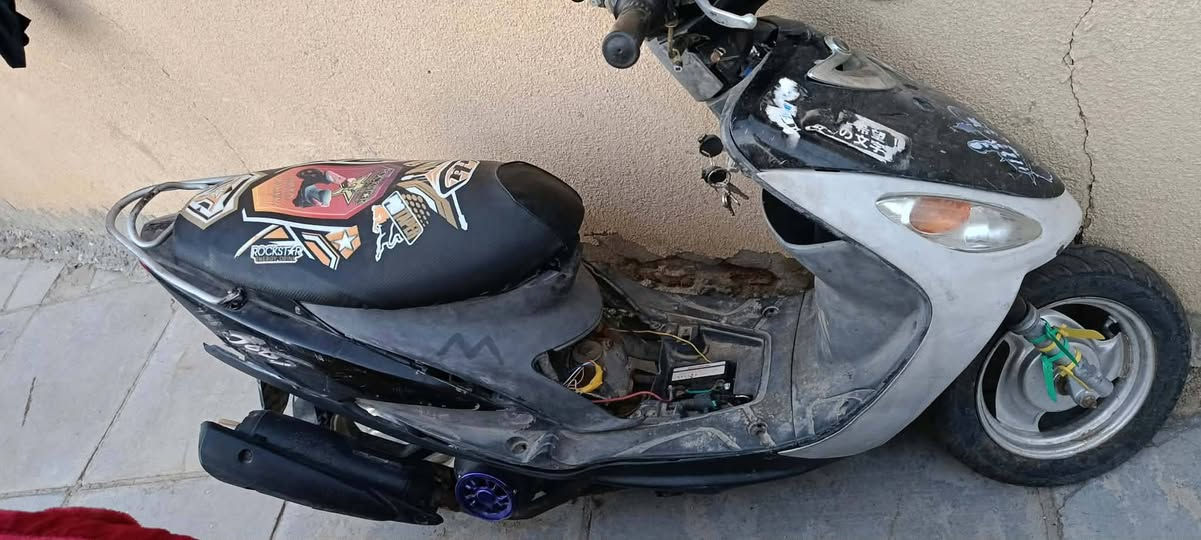 السلام عليكم
للبيع ماكس منغولي مبدل بوشه وبستم بيدي ولفات ولاستيك ولف وزنجيل وضاغطه كله أصلي وكال
بس كفراتها شويه تعبانات مكاني ديوانية مركز السعر 350.. ***********
