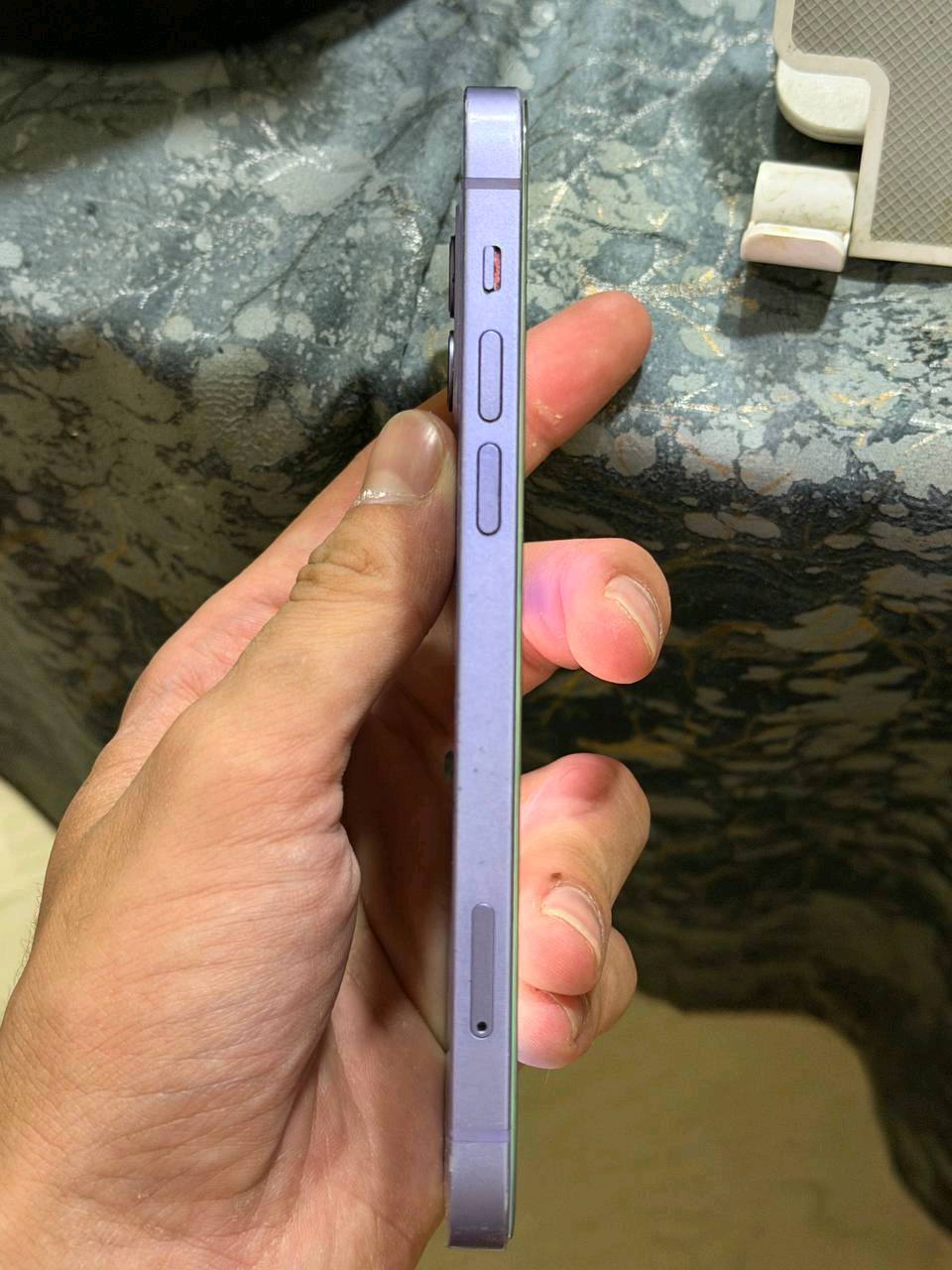 iphone 12
64 GB
Battery 80
سيم واحد
ما مبدل في ولا شي نظافتا 90 بالمية
السعر 299 الف دينار
للتواصل واتساب ***********
