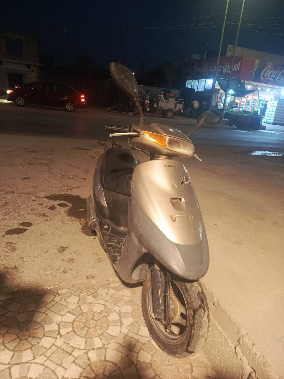 سلام عليكم للبيع دراجه زوزوكي ياباني دراجه كلش حلوه سلف هندر لايت بك لايت كله شغال نقص بس ستاند للبيع سعر 200وبيهة مجال مكاني بعقوبة ***********
