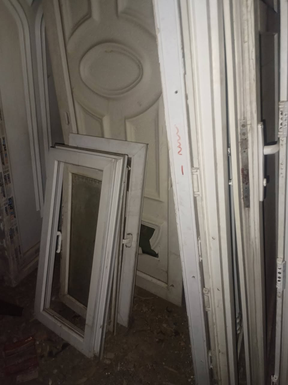 السلام عليكم ورحمة الله وبركاته..
متوفرة أبواب PVC (بي في سي) مستعملة، خامة تركية أصليّة ثقيلة وعزل عالي، ونظافتها ممتازة جداً .
​النوع: PVC تركي أصلِي.
​الحالة: نظيفة جداً .
​المكان / المعاينة: بغداد - [الدورة].
​التوصيل: ⚠️ لا يوجد توصيل (التحميل والنقل على المشتري).
​السعر: [65] الف دينار للباب الواحد قابلة للتفاوض البسيط .

#ابواب #بي_في_سي #بغداد #العراق #ابواب_مستعملةـتركيا

نص مكتوب في الصور:
- ٢٠٢٦/٠٩/١٥
- ١٠:٣٤ م
- المزيد
- حذف
- تعديل
- المفضّلات
- مشاركة
