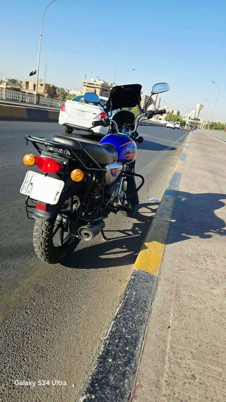 السلام عليكم دراجه بوكسر مرقمه للبيع مكينه برغي ما مفتوح بيها وشوفت عينك دراجه تجي دكلب وشوف 
موديل 2023 مرقمه 
السعر مليونين و350 وبيها مجال حك جيه 
للاستفسار الاتصال على ***********

المكان بغداد الشعله
