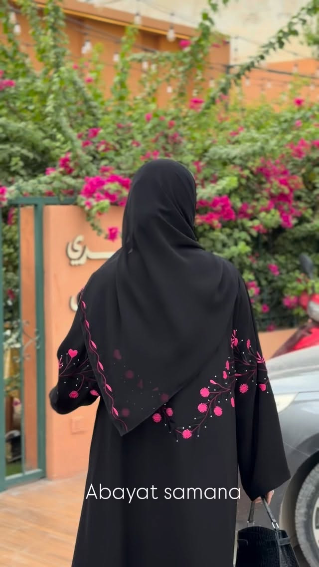 عباية بيج • جرجيت كوري • مقاسات ٥٢،٥٤،٥٦،٥٨