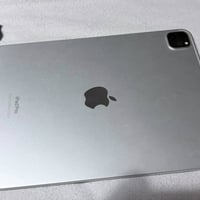 آيباد برو M2 • ١٢٨ • بطاريه ٨٨
