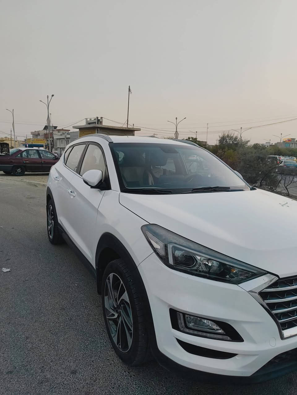 ***********
توكسان ٢٠٢٠ فول مواصفات سياره مالت مدرس مامتعوبه مال بيت من الدعاميه الدعاميه شرط محمرك وگير شرط بطاقة بانزين بيه السعر دفترين وبيه مجال

