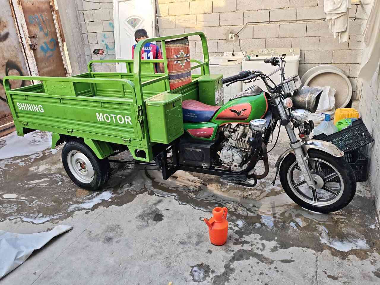السلام عليكم ستوته كربلائي ستوته نضيفه مبدل بيه كلجات و ملف ورقم وسنويه 2030 خير من الله رايده 2800 وبيه مجال حك الجيه مكاني بصره حيانيه تحويل ثاني يوم راسلني ع الواتساب او انتصال رقمي ***********
