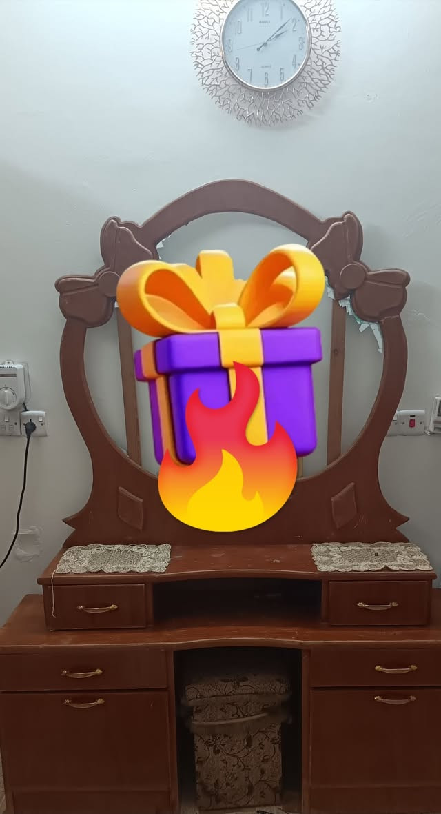 غرفه نوم مستعمله للبيع الشراي يتصل
***********
