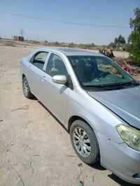 بيكاتشو • كورلى • محور