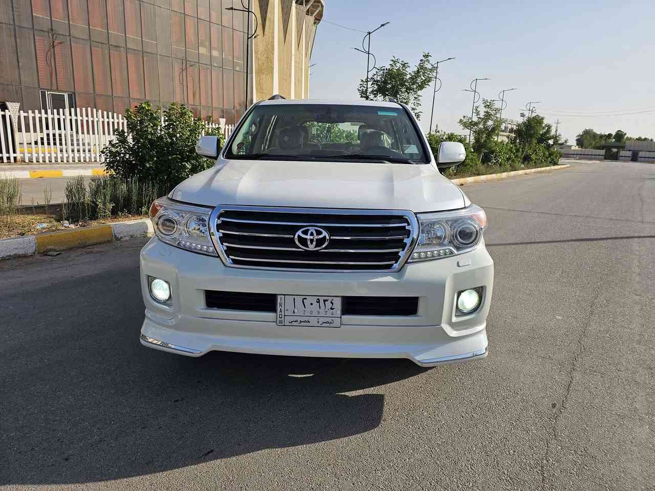 السلام عليكم
لاندگروز ٢٠١٢ GXR
فول مواصفات كفالة عامة رقم بصره تحويل ثاني يوم
سيارة جاهزة حدادية وتخم تاير نظيفة وحلوة
مكان الناصرية مركز 
السعر ٢٨٠ $
اي استفسار عالهاتف    ***********
