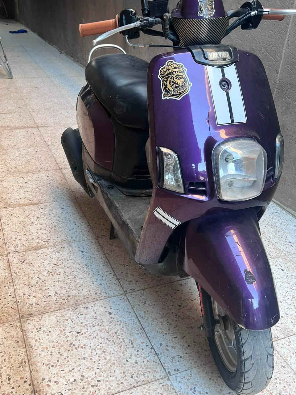 بوليس للبيع  
كلها شغاله اشاير كهربائيات دبلات فول 
موديل   2005
نوزل وبيها قبق هندر 
محرك ناعم وحلو 
شلعه مو شي 
بس معدل حلوو 
ابيع على وضعيتها 
السعر 450وبيها مجال 
بعقوبه الرحمه 
متواجد خاص وعل رقم  او وتساب 
***********
