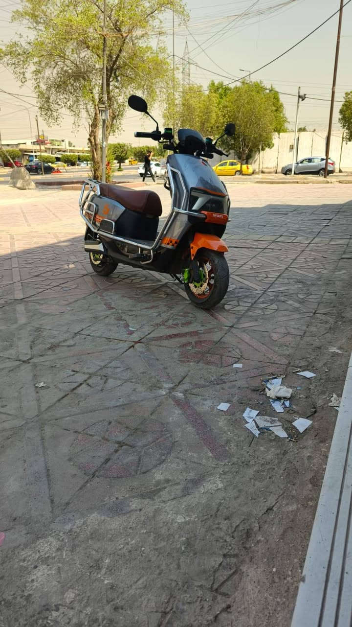 دراجه شحن للبيع فول مواصفات نظام بارك و نظام رجوع و بلوتوث و 3 سرعات و مدرعه السعر 700 الف و بيها مجال المكان حي العدل ***********
