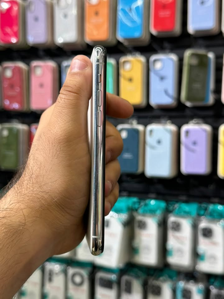 ايفون 11 برو • ٢٥٦ • شاشة مستبدلة