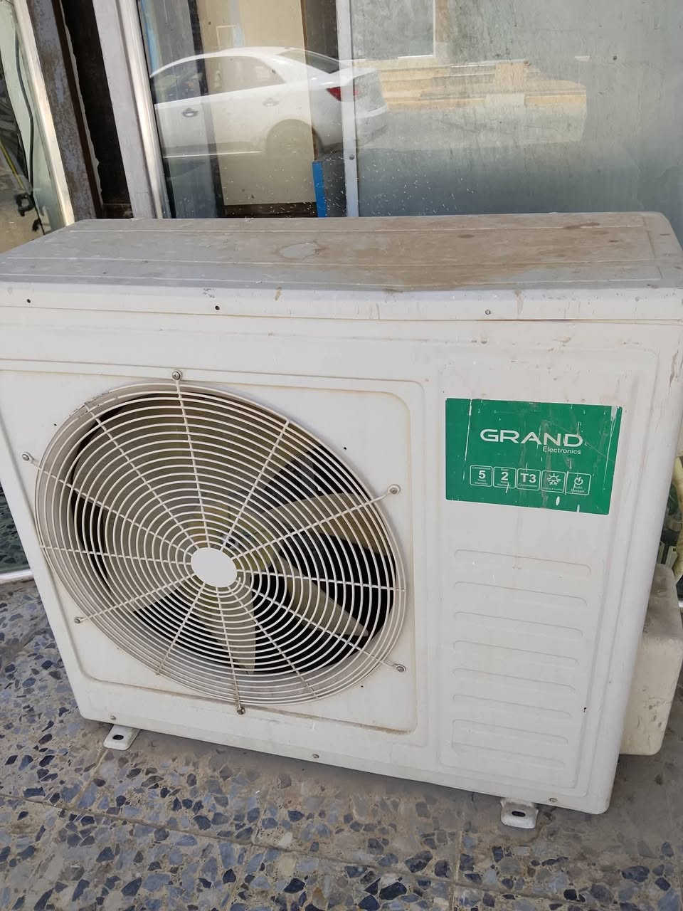 3 طن كراند نضيف كلش مال محل البيع سعره 700 وبي مجال مكانه نجف حي ميسان الرقم***********
