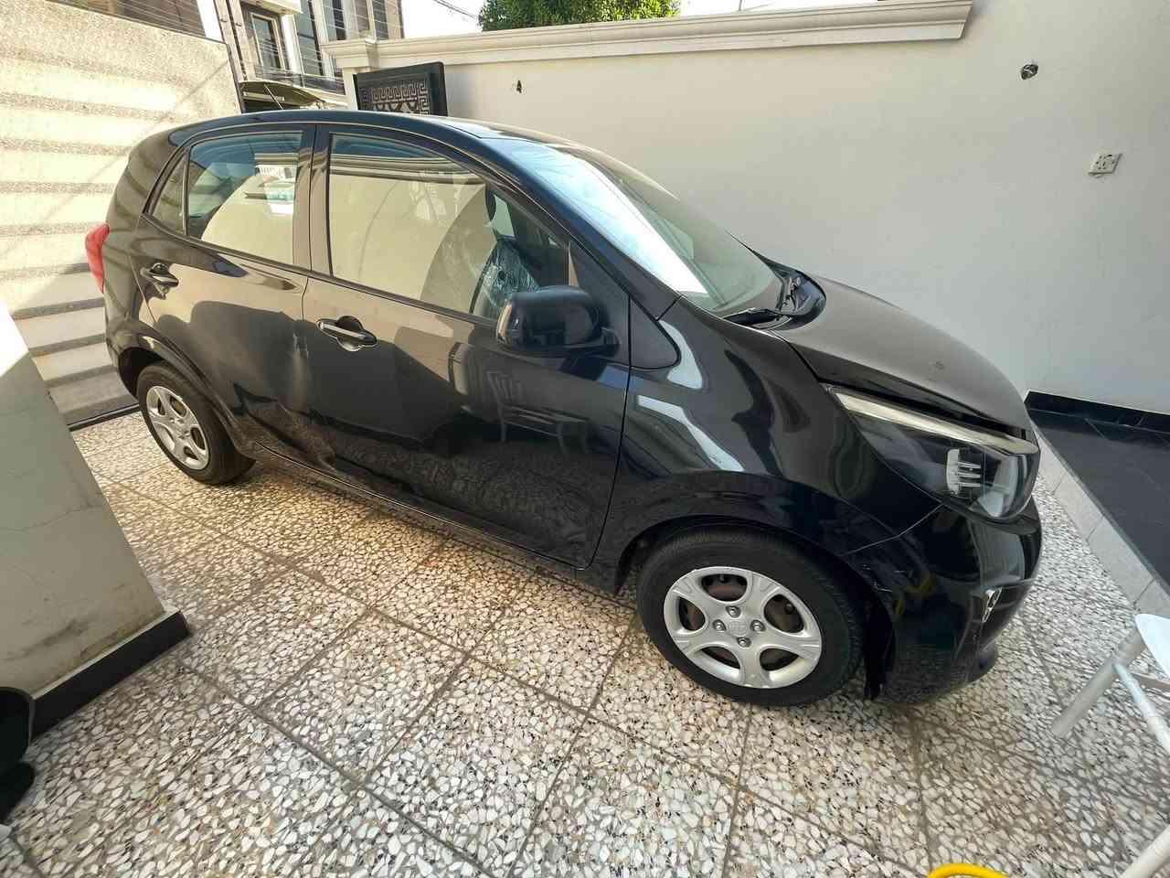 كيا بيكانتو 2020
السيارة نظافة فول متروكة محد يطلع بيها ماشية 14 الف حقيقي 
بيها ملاحظات بالباتين عكس السايق شي بسيط بدون صبغ بدون بارد السعر 115 بيها مجال قليل 
***********
