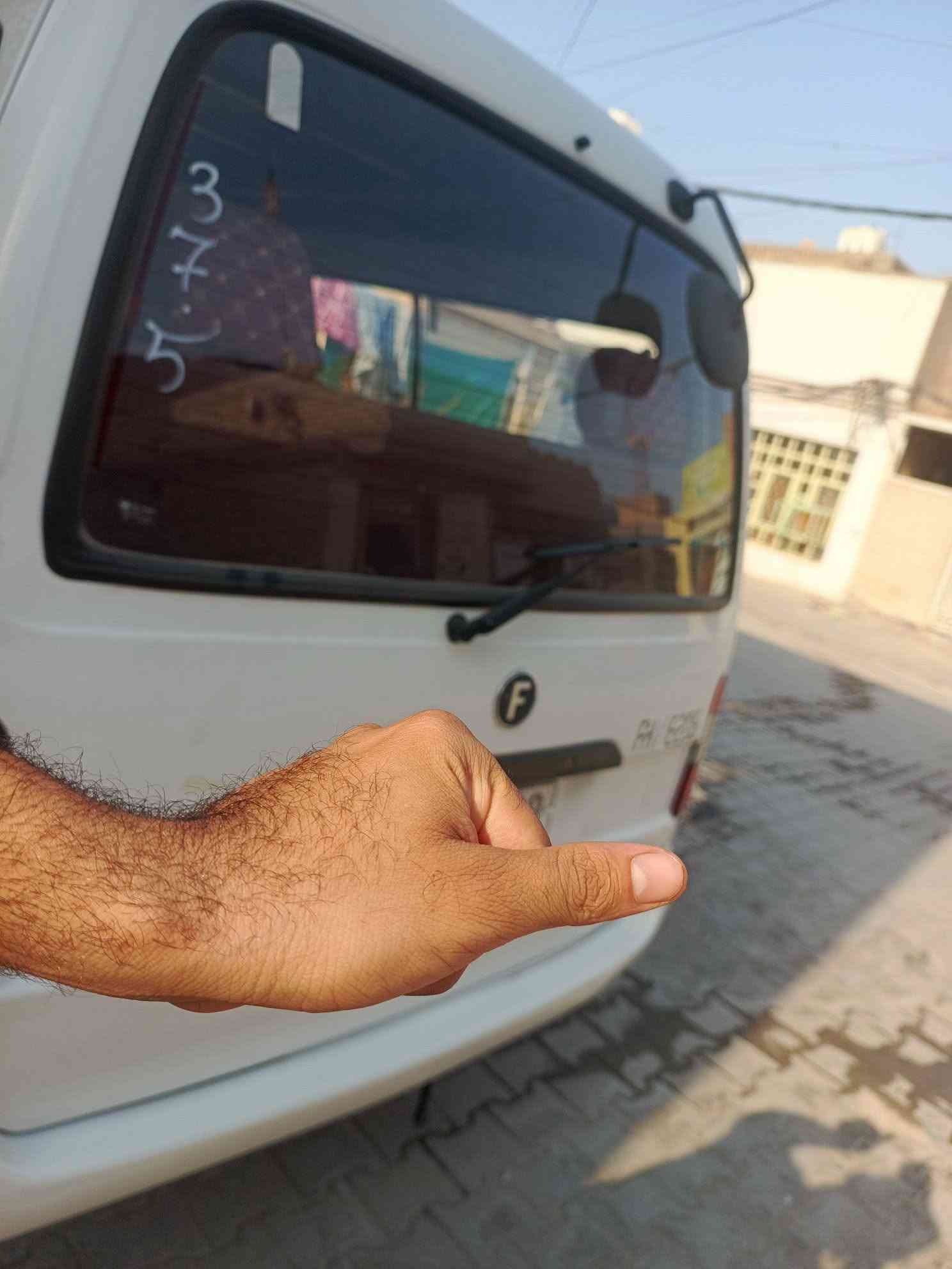 سلام عليكم فتون موديل 14 اف جاهزه من كلشي سياره مكفوله من كلشي العنوان بغداد كاظميه رقم الهاتف *********** السعر 85 وبيها مجال
