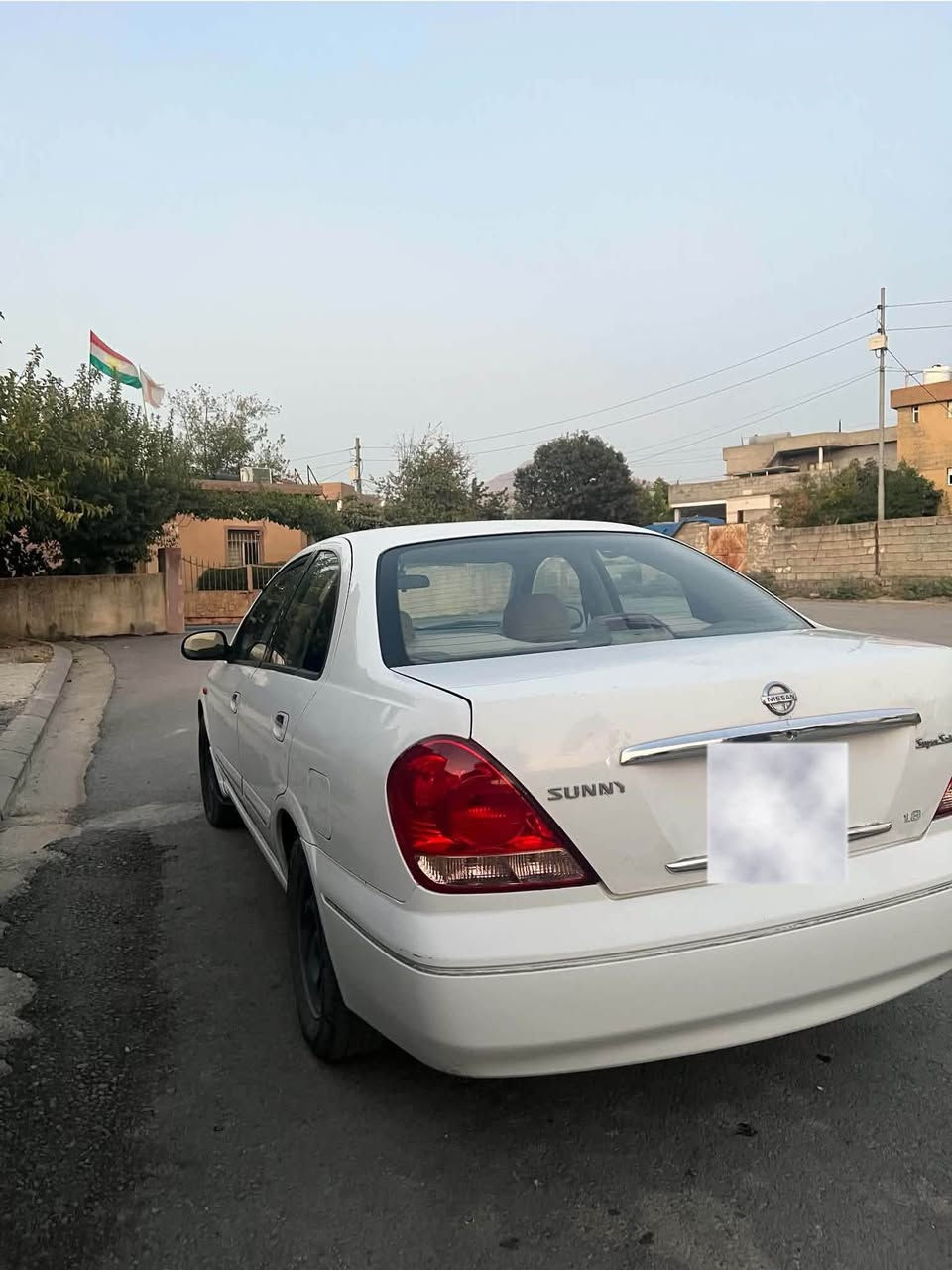 نيسان سةني ياباني 
2007
كتاب مةزايدي لةگةلة
حيزام سبوخ 
كيشاي دزراية و مةدةني بةشةرةت 
جةمپي پيشو پاشي هةية
گيرو مةكينةي بةشةرةتي هةزار وةستا 
تةبريت لةگةل سويج
*********** سوران, أربيل
