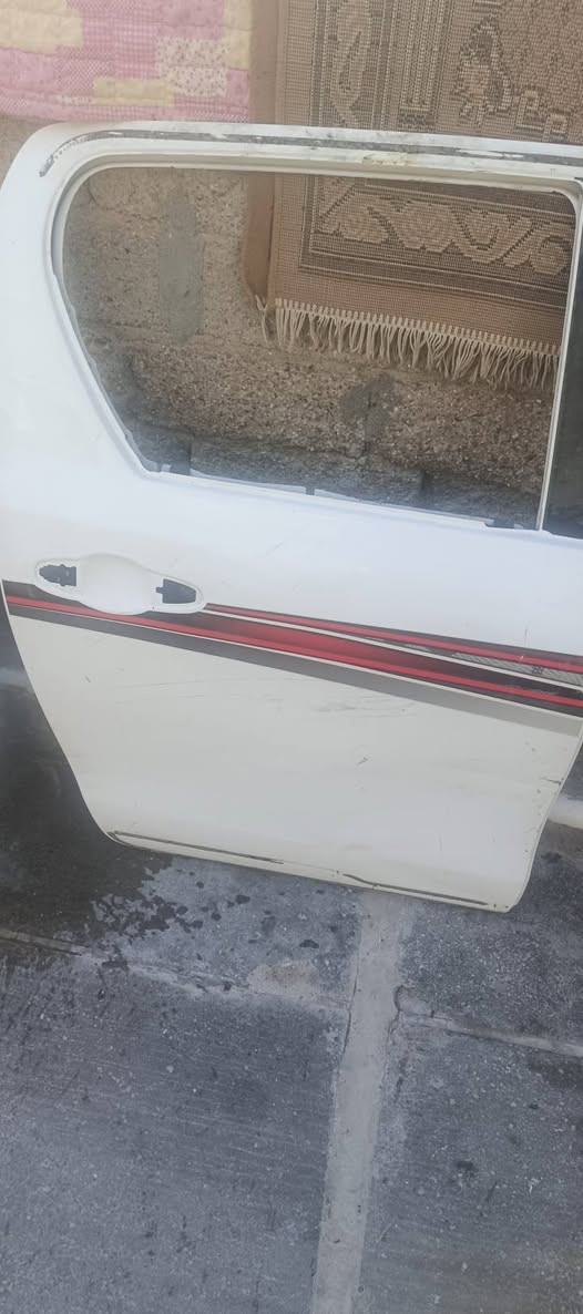 السلام عليكم بيبان للبيع بيهن ضربه بسيطه ترجع على البارد السعر خاص***********
