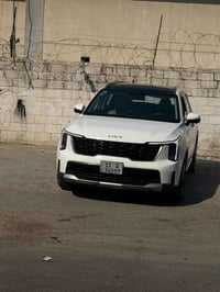 سورنتو ٢٠٢٤ • ٦ سلندر ٣٫٥ • ٧ راكب