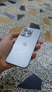 ايفون ١٦ برو • ١٢٨ • نجف