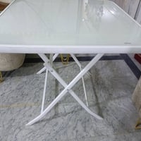 ميز طعام زجاج • جديد • ٨٠×٨٠