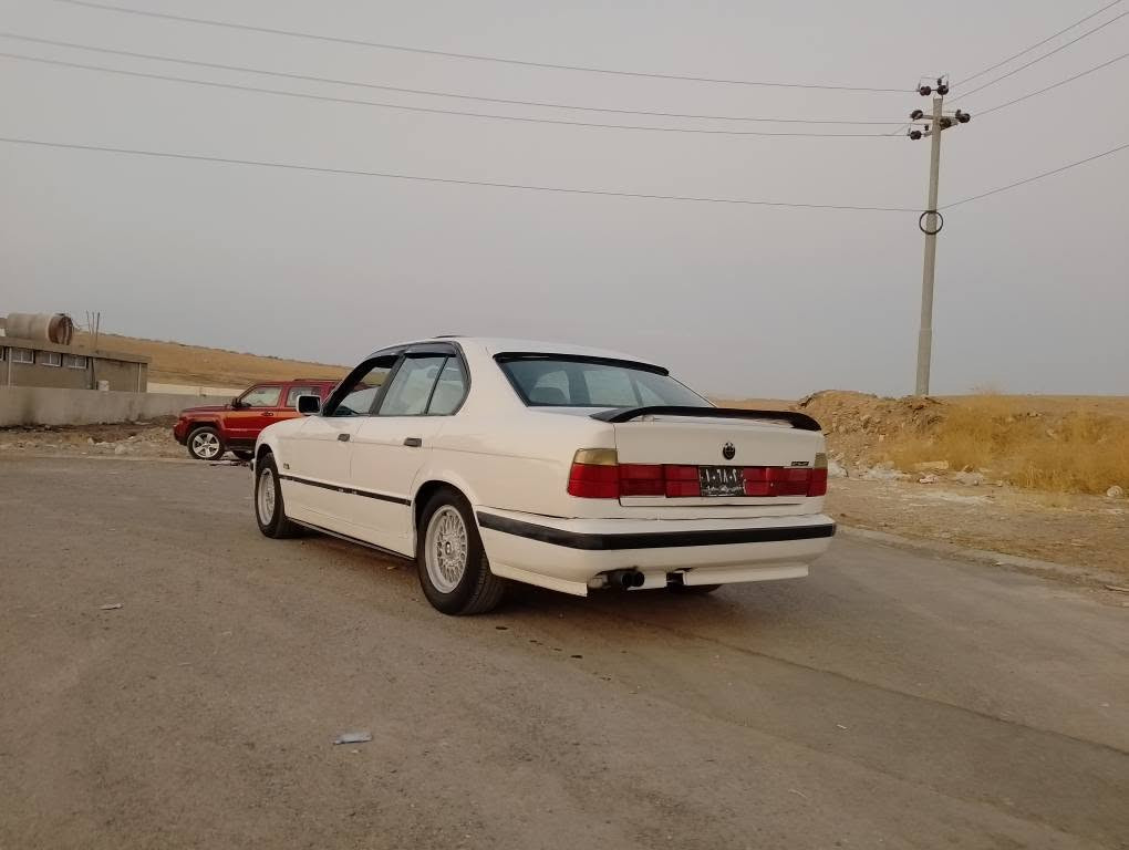 BMW 525i
M  1993سپی بەفری
گێڕعادی فول M سەیارەکە
دەعمی لۆ دەعامی بەشەرت 
حیزامەکی جوان کرایە
بەس یەک بستی هەیەچاملغی لای سەکن باقی گێڕ مەکینە ئەکسل دەبڵەکانی بەکاملی گۆڕاوەبەشەرت 4تایەوپاتری
نوێ بەسەرت سەیارەکەتەعمیر کامل کرایە
ئاڕم پلاستیک هەولێربەشەرت
سعر30$ کەمەک مجال شوێن هەولێربەحرکە
ژ.م.***********
برایان بەس فرۆشتنە گۆڕینەوەو قەردوقستم نیە
W  M  V أربيل, العراق
