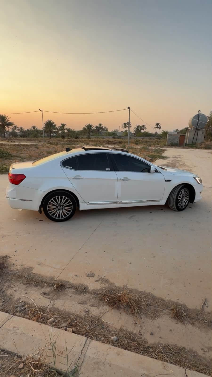 ﷽
السلام عليكم

🚘 للبيع كيا كادنزا 2012 خليجي

🔹 رقم سليمانية دولي — شرط التحويل
🔹 صبغ قطعة وحدة
🔹 السيارة ما تصرف عليها شي
🔹 ماشية 290 ألف كم
🔹 السعر: 108$ وبي مجال

المواصفات فول:
▪️ 6 سلندر 3500
▪️ بصمة تشغيل
▪️ بصمة أبواب
▪️ بصمة صندوق
▪️ ويل 20
▪️ بانوراما
▪️ تحكم ستيرن
▪️ السيارة جاهزة بدون أي نقص

📞 للاستفسار: ***********
📍 العنوان: ديالى / خانقين
