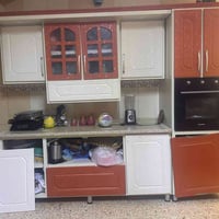 كاونتر • غرفه اخشاب • مرتب ونضيف