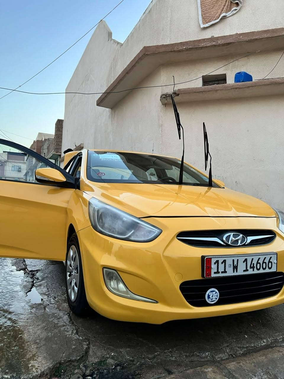 اكسنت موديل 2015

خليجي محرك 1600دوش 

محرك جديد بعد الضمان ماخلص 

محرك وكير وتبريد شرط 

السيارة بدون ضرر فقط تلقيطات خفيفه 

طخم امامي جديد تايرات جدد ويلكب السيارة للعلم 

رقم بغداد بسمي  كابون بانزين منضومه غاز 

دوشمه جديده صبغه وحدة الستفسار اكثر 

***********

نص مكتوب في الصور:
- Galaxy A35 5G