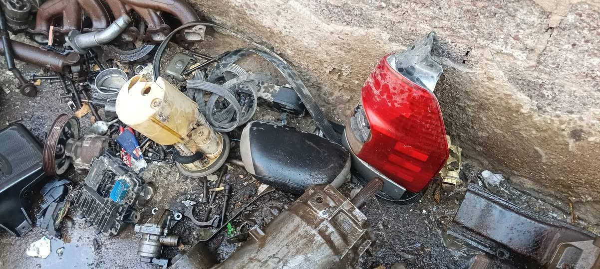 السلام عليكم غراظ بلايزر للبيع كله شغال ***********      /.   *********** ليفيدنه يتصل مكاني بغداد حي اور
